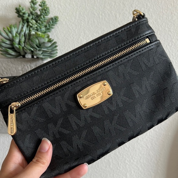 Michael Kors Black Wristlet/Clutch - Picture 2 of 7